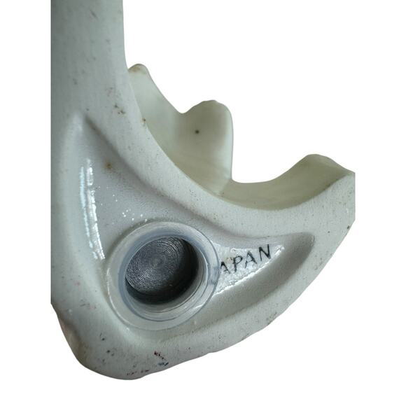 Vintage Squirrel Skunk & Beehive Glazed Ceramic Salt & Pepper Shakers Japan - Picture 4 of 7